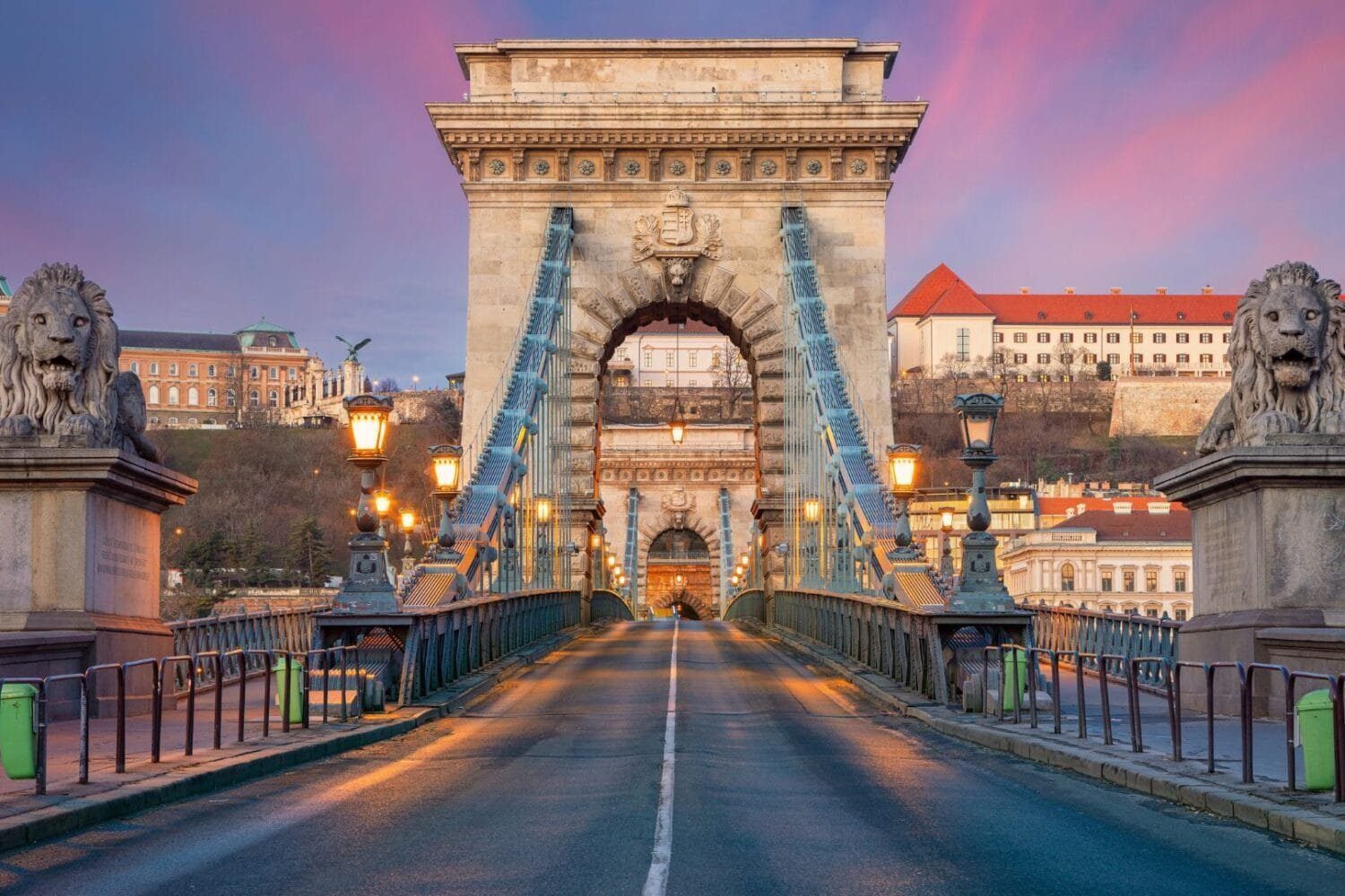 Budapest para singles, Budapest para singles,