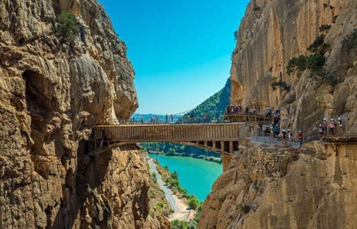 Caminito del Rey y Málaga solteros