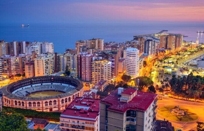 Escapada a Caminito del Rey y Málaga solteros y singles en diciembre 2024